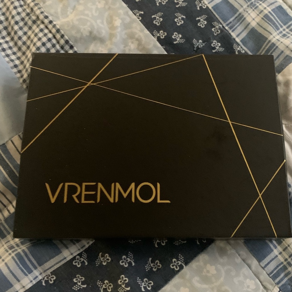 Set of gel nail polish glow in the dark.